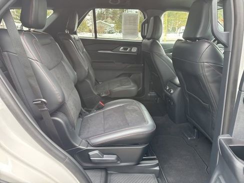 Certified 2025 Ford Explorer ST w/ Sun And Sound Package AWD/4WD image 20