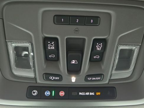 New 2025 GMC Sierra 2500 Denali w/ Denali Reserve Package image 37