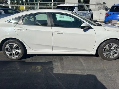 Used 2019 Honda Civic LX image 2