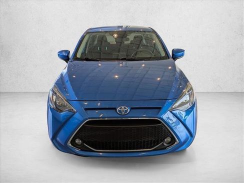 Used 2019 Toyota Yaris LE image 2