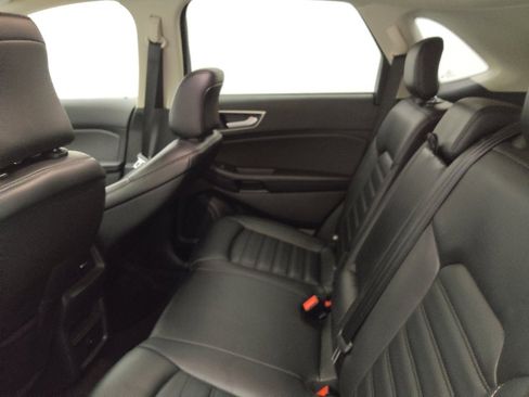 Used 2024 Ford Edge SEL image 18