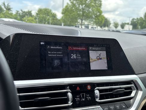 Used 2020 BMW 330i Sedan w/ Driving Assistance Package RWD image 25