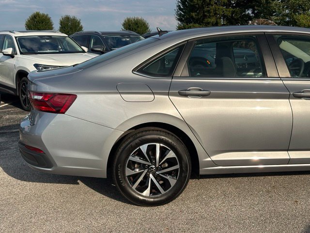 Used 2023 Volkswagen Jetta S FWD image 9