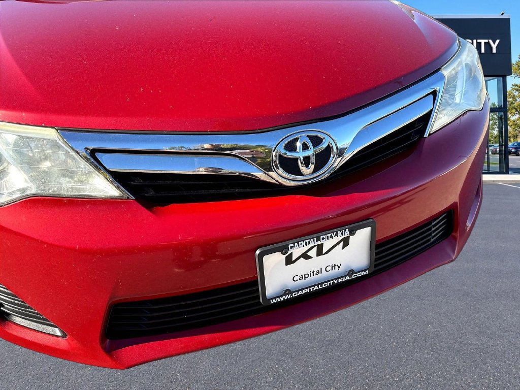 Used 2013 Toyota Camry LE FWD image 36