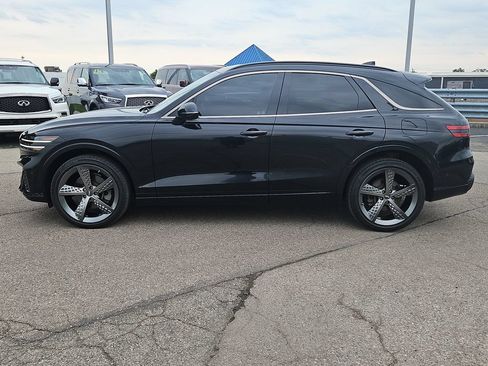 Used 2022 Genesis GV70 2.5T w/ Sport Prestige Package AWD/4WD image 2
