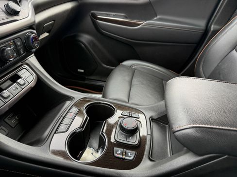 Used 2023 GMC Acadia AT4 w/ Technology Package image 35