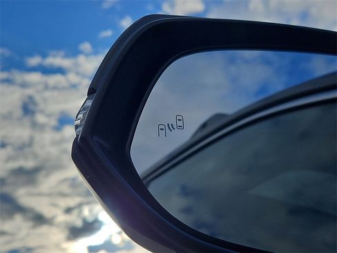 New 2025 Toyota RAV4 SE image 6