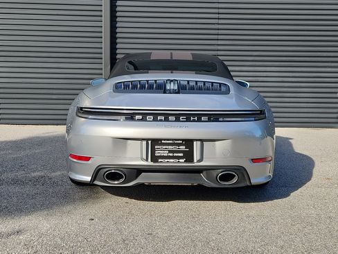 Certified 2025 Porsche 911 Carrera image 6