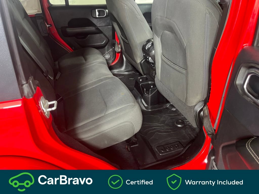 Used 2018 Jeep Wrangler Unlimited Sahara AWD/4WD image 18