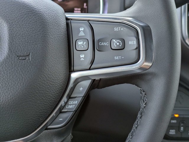 Used 2026 RAM 3500 Laramie AWD/4WD image 27