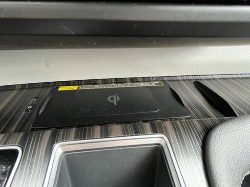 Certified 2022 Toyota Sienna Limited image 7