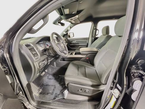 Used 2025 RAM 1500 Big Horn AWD/4WD image 21