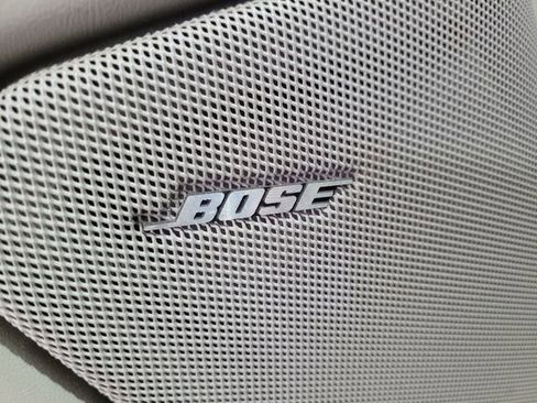 Used 2005 Chevrolet Suburban LS w/ Preferred Equipment Group image 32