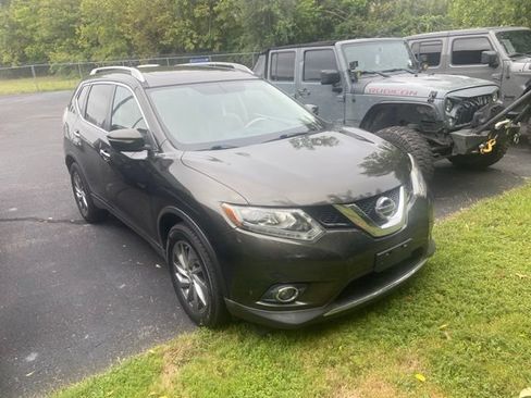 Used 2014 Nissan Rogue SL w/ SL Premium Package FWD image 3