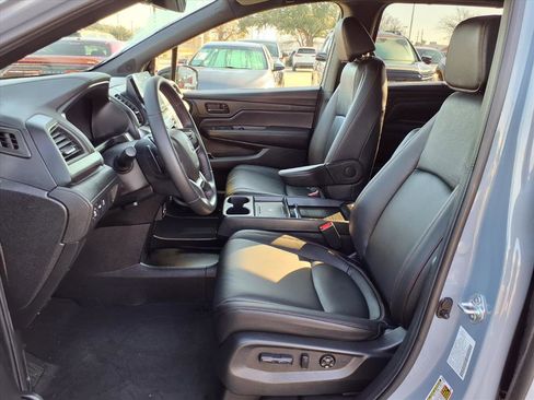 Used 2025 Honda Odyssey Sport-L image 16