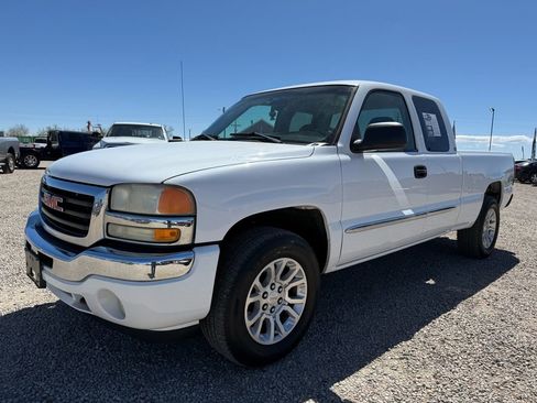 Used 2006 GMC Sierra 1500 SLE w/ Light Duty Power Package image 4