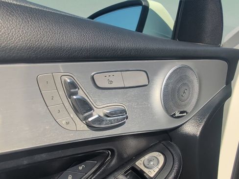 Used 2019 Mercedes-Benz GLC 300 image 23