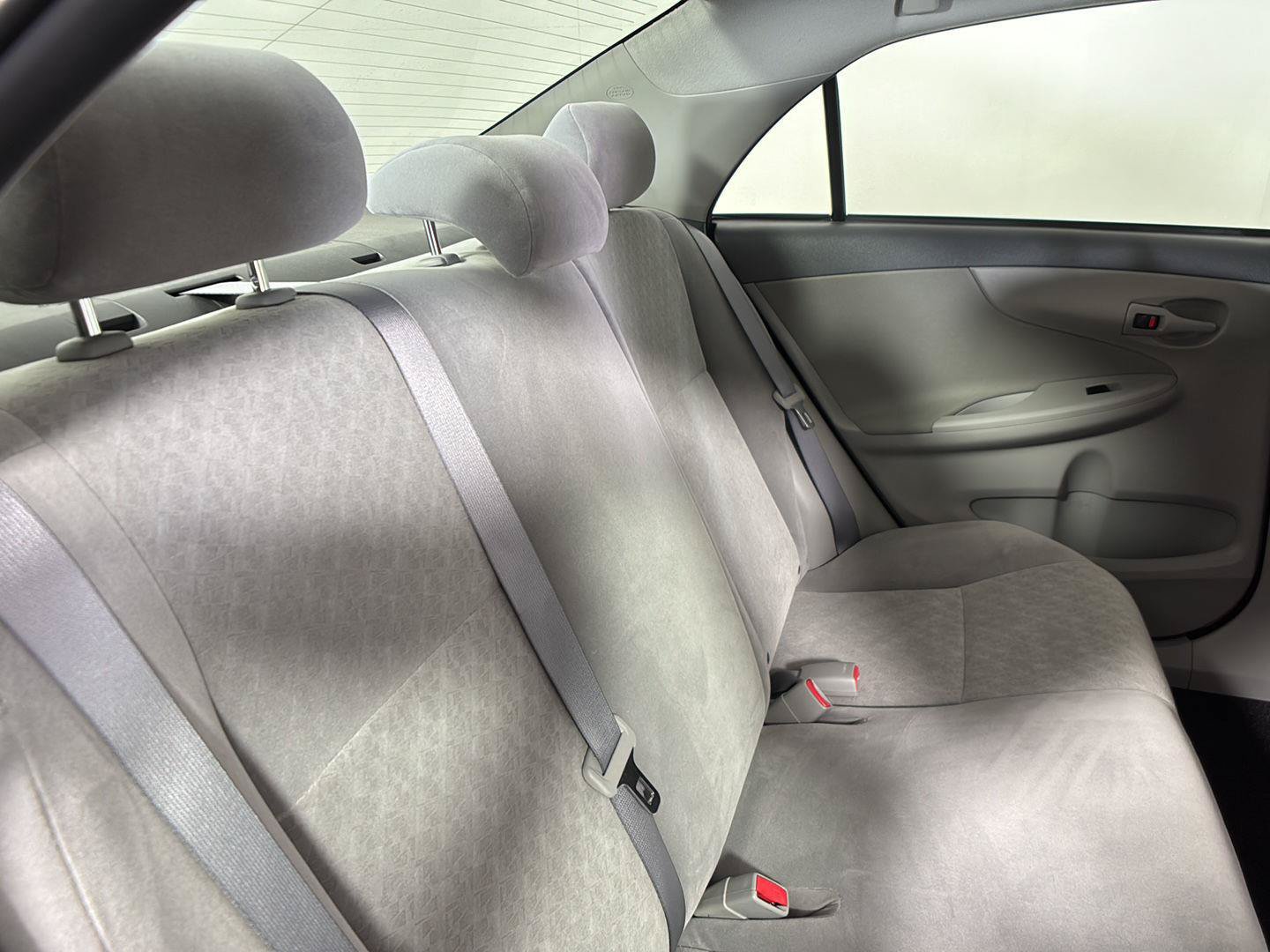 Used 2009 Toyota Corolla LE w/ All Weather Guard Pkg FWD image 18