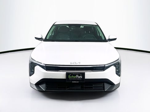 Used 2025 Kia K4 FWD image 2