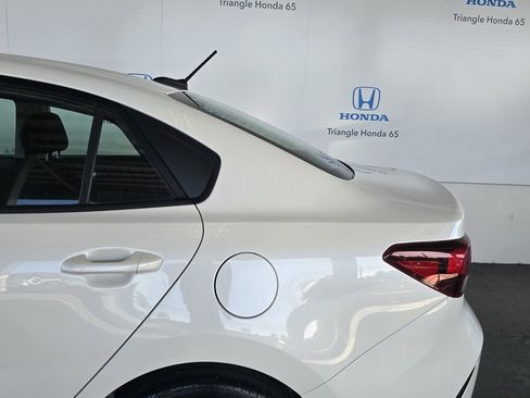 Used 2023 Kia Rio LX image 50