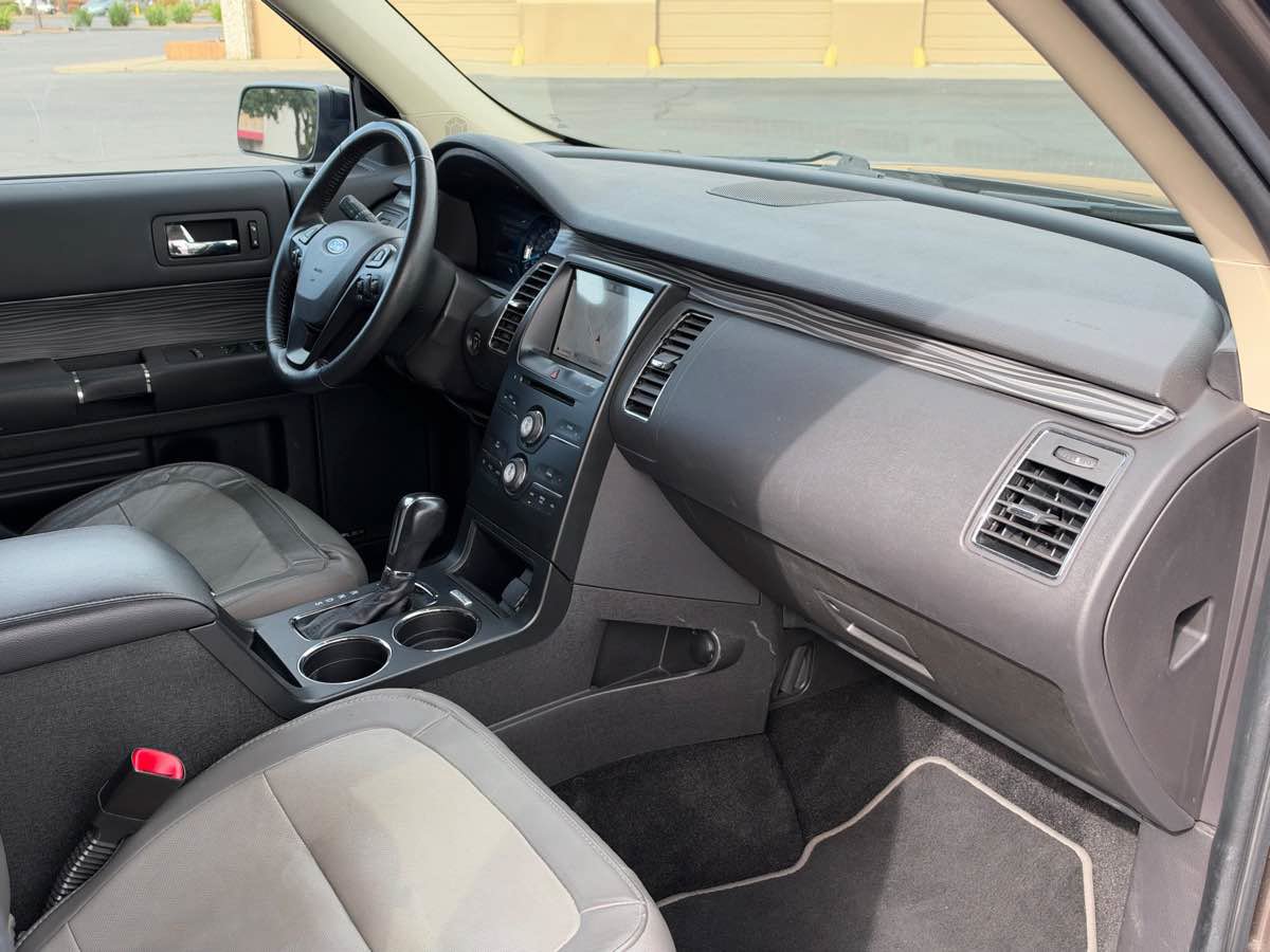 Used 2019 Ford Flex SEL w/ Equipment Group 202A FWD image 18