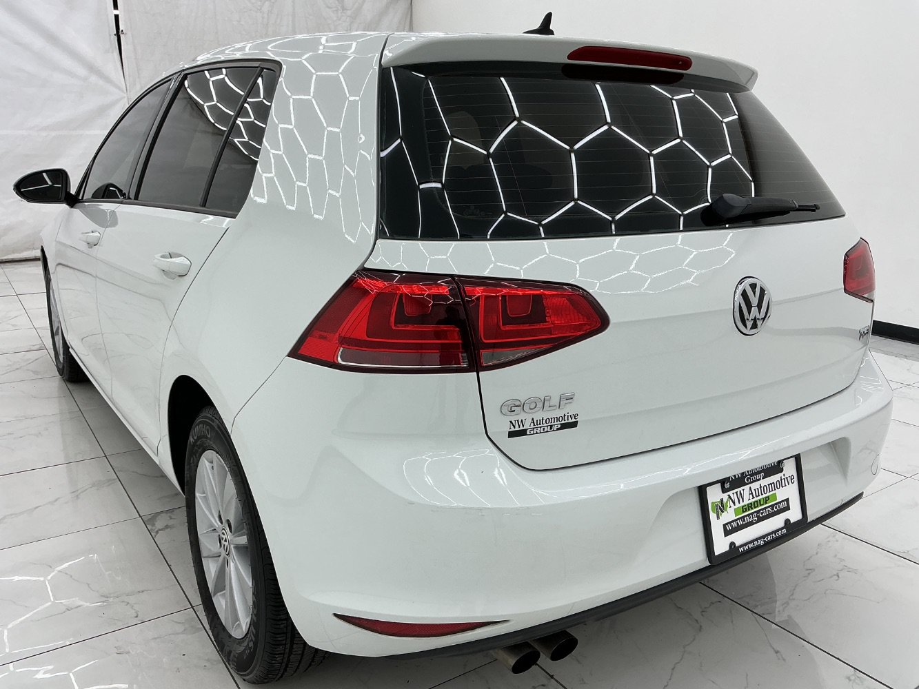 Used 2016 Volkswagen Golf S FWD image 9
