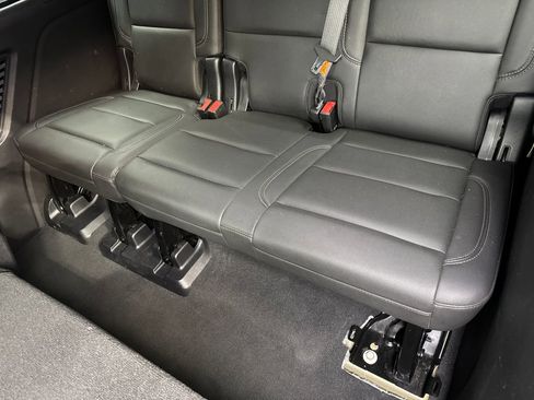 Used 2021 Chevrolet Tahoe LT AWD/4WD image 39