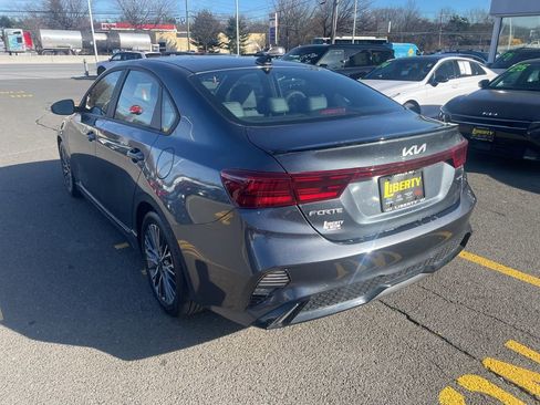 Used 2023 Kia Forte GT-Line image 5