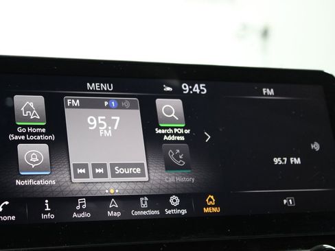 Used 2024 Nissan Armada SL w/ Captain's Chairs Package image 64