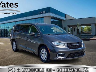 Used 2023 Chrysler Pacifica Touring-L