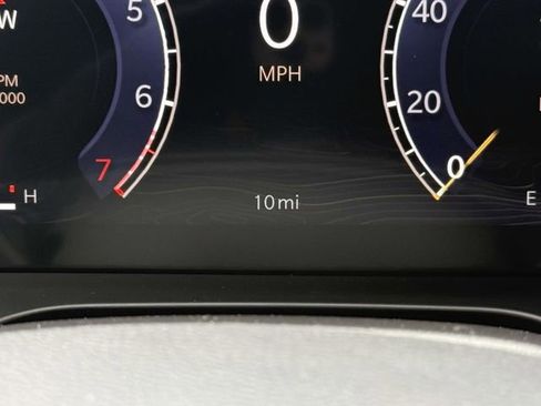 New 2025 Jeep Grand Cherokee L Altitude image 21