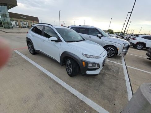 Used 2019 Hyundai Kona Ultimate FWD image 2