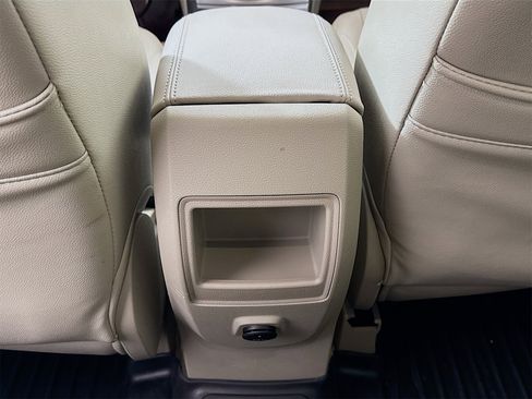 Used 2016 Ford Escape SE image 25