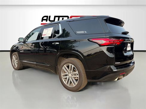 Used 2023 Chevrolet Traverse High Country image 5