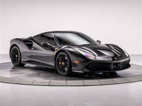 Used 2016 Ferrari 488 GTB RWD image 7