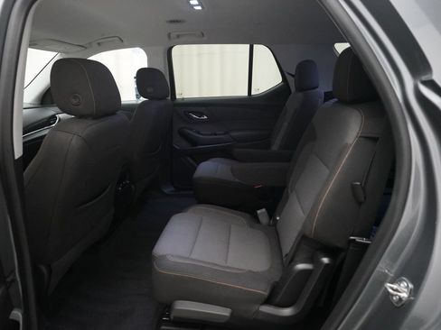 Used 2019 Chevrolet Traverse LT FWD image 14