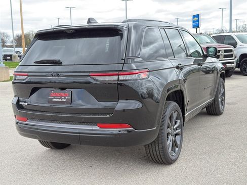 New 2026 Jeep Grand Cherokee Limited Reserve AWD/4WD image 5