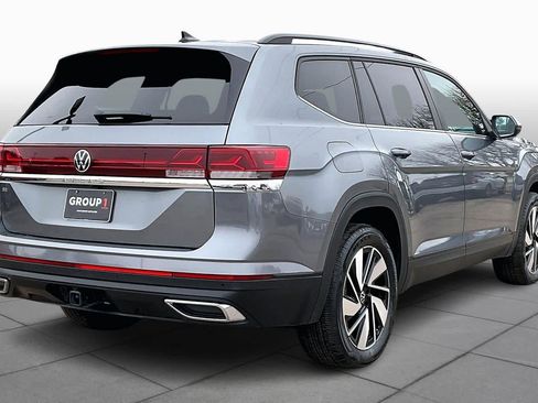 Used 2025 Volkswagen Atlas SE image 11