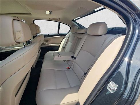 Used 2011 BMW 528i Sedan RWD image 18
