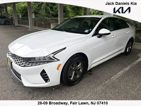 Certified 2023 Kia K5 LXS FWD image 1