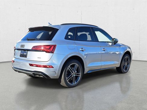 Certified 2023 Audi Q5 e Premium Plus w/ Premium Plus Package image 5