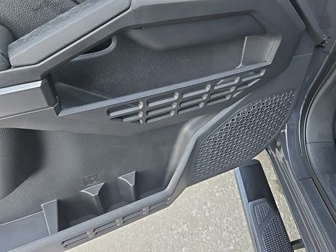 Used 2025 Toyota Tacoma SR5 image 40