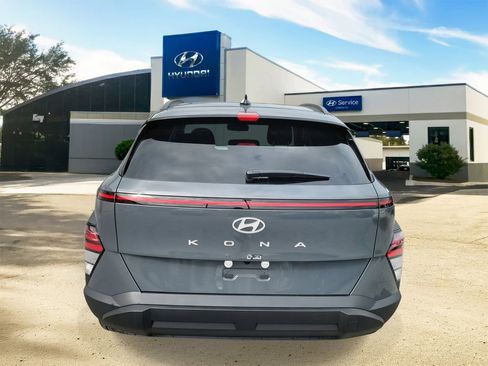 Used 2026 Hyundai Kona SEL Sport FWD image 5