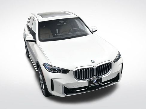 Used 2025 BMW X5 xDrive40i AWD/4WD image 23
