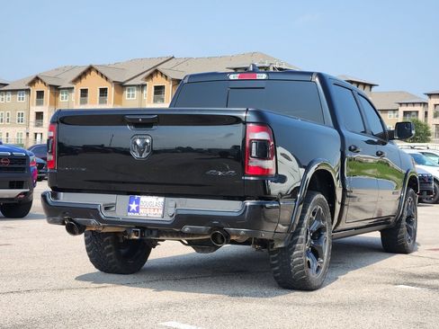 Used 2020 RAM 1500 Limited w/ Black Appearance Package AWD/4WD image 3