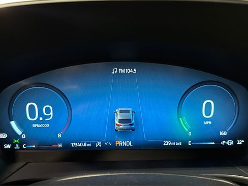 Used 2025 Ford Escape Platinum image 26