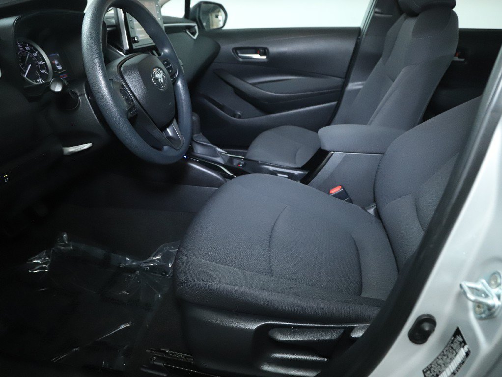 Used 2021 Toyota Corolla LE w/ Carpet Mat Package (TMS) FWD image 18