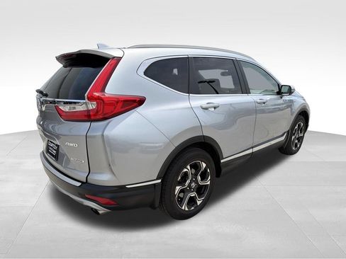 Used 2018 Honda CR-V Touring image 4