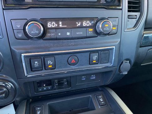 Used 2024 Nissan Titan SV w/ SV Convenience Package AWD/4WD image 62
