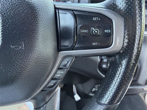 Used 2024 RAM 2500 Tradesman w/ Chrome Appearance Group AWD/4WD image 17